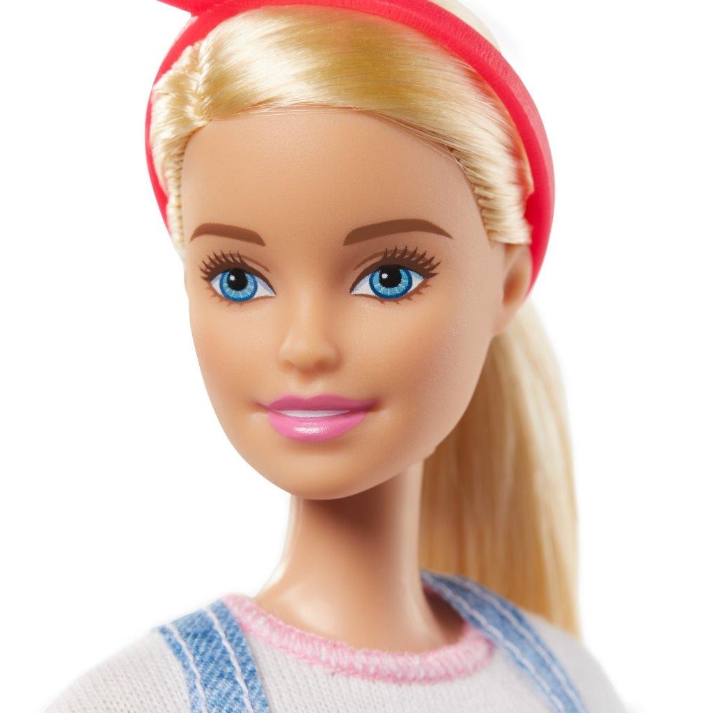 Barbie Carriere con Abiti A Sorpresa, Bambola Bionda con 2 Vestiti e  Accessori da scoprire, per Bambini 3+ Anni, GFX84 - ScuolaGio